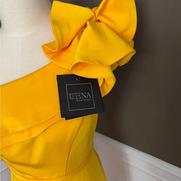 Mac Duggal Ine Shoulder Ruffle Dress in Lemon. Size 0. NWT. - Picture 3 of 7